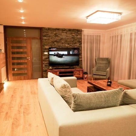 Luxury Villa Moravany nad Váhom Εξωτερικό φωτογραφία